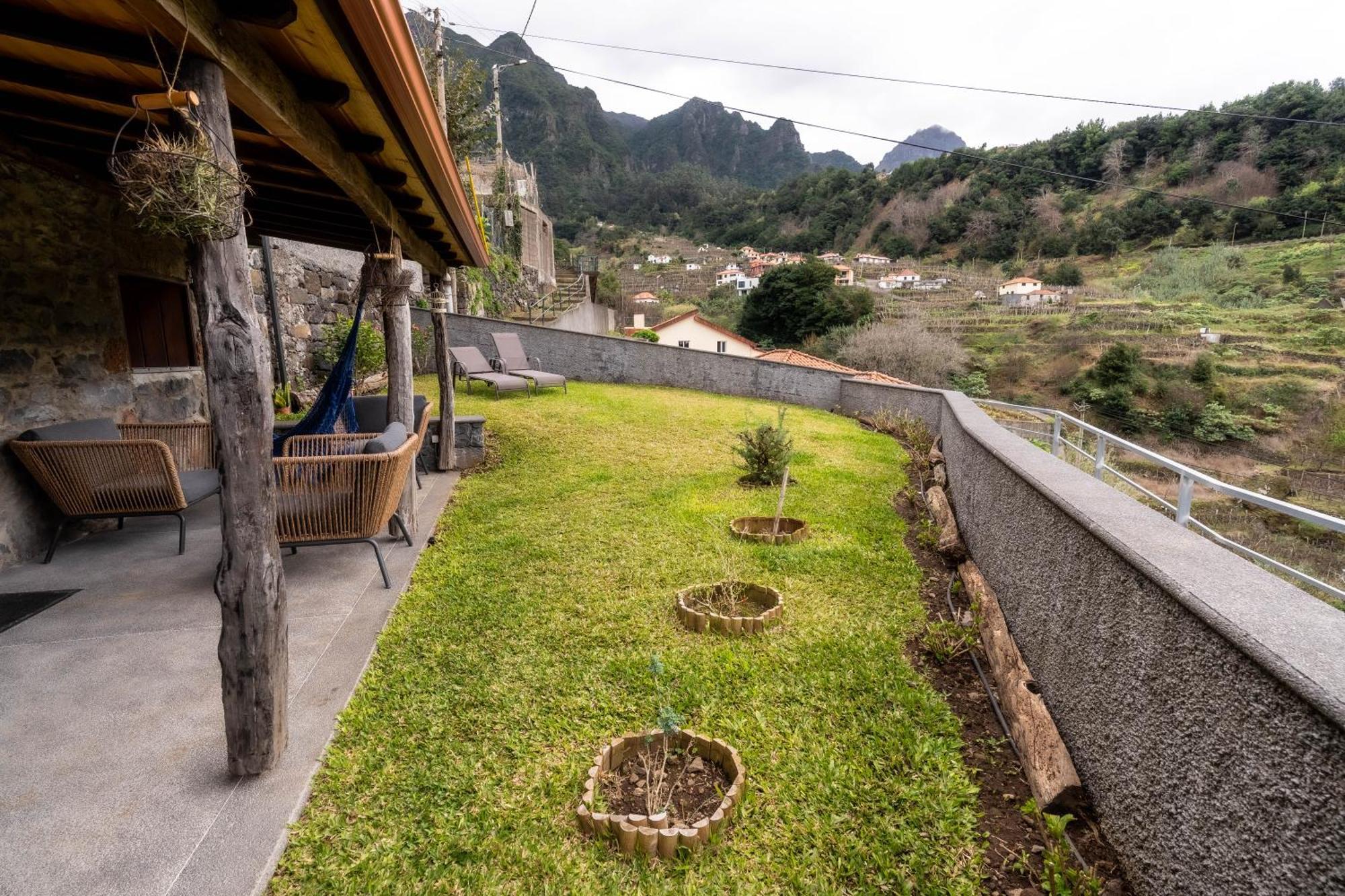 Madeira Bird House - House In The Mountains With Garden Villa São Vicente Eksteriør bilde